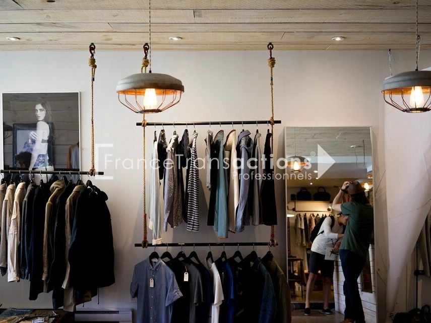 Location local commercial - 50 m²