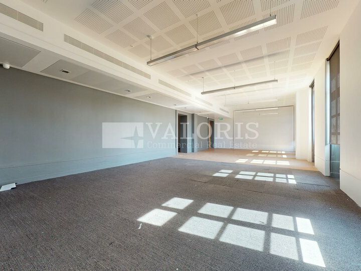 611 m² pour ce bureaux en location à Lyon 2