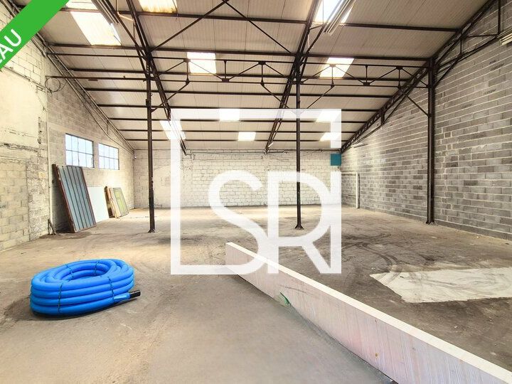 Location entrepot 365 m² non divisibles