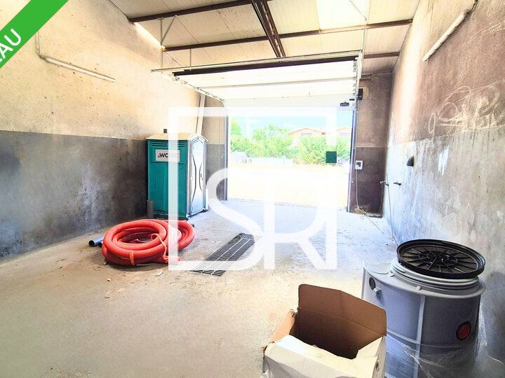 LOCATION LOCAL D'ACTIVITE / ENTREPOT 365 m2 - 63460 COMBRONDE / BEAUREGARD VENDON