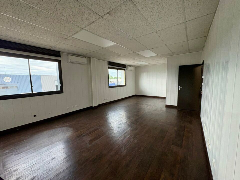 Location bureaux 167 m² non divisibles