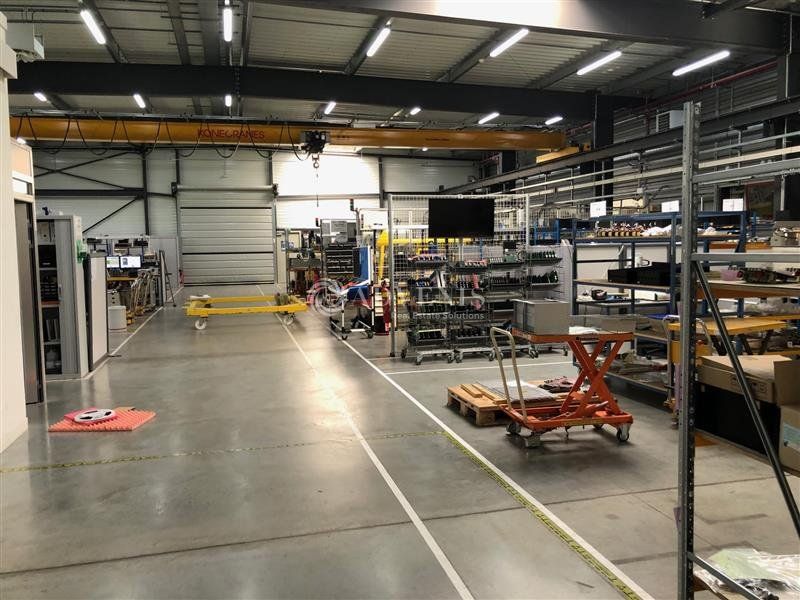 Vente local d''activites 7817 m² non divisibles