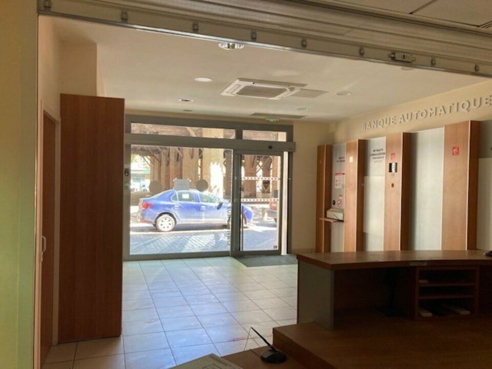 Location local commercial 125 m² non divisibles