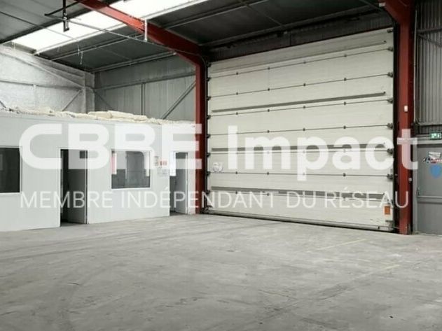 Location activité/entrepôt - 1562 m²