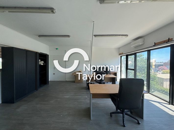 Location bureaux 96 m² non divisibles