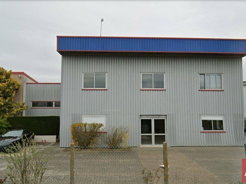 Vente local d''activites 685 m² non divisibles