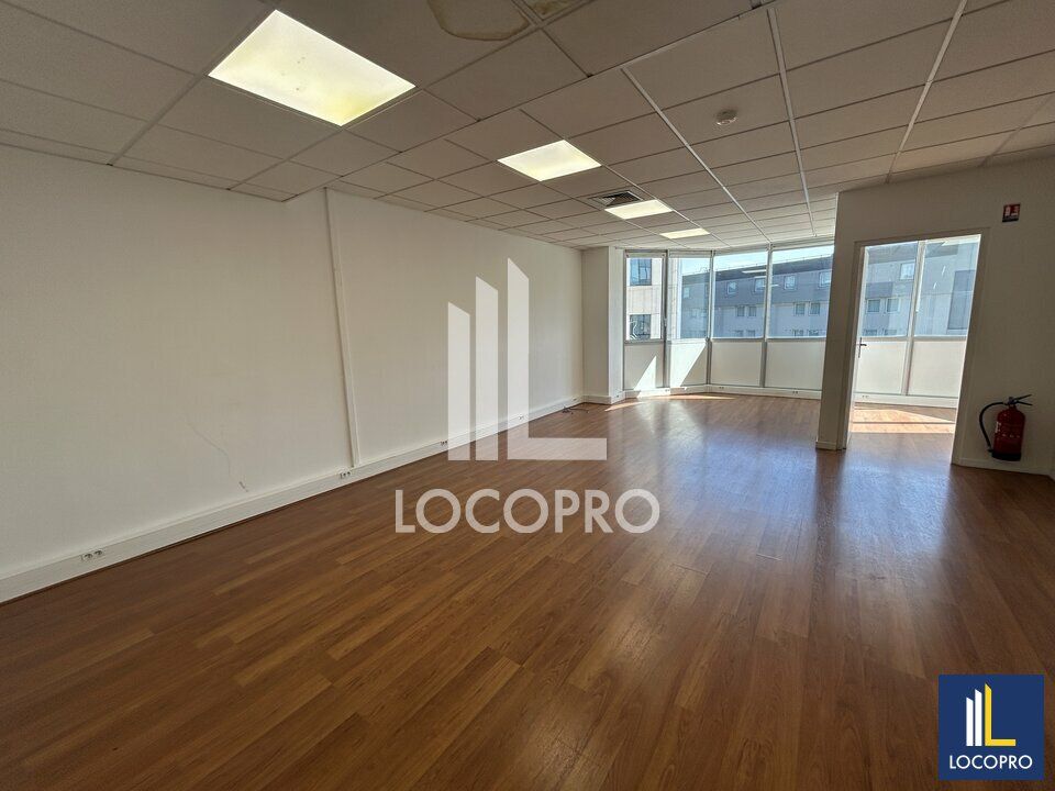 Vente bureaux 90 m² non divisibles