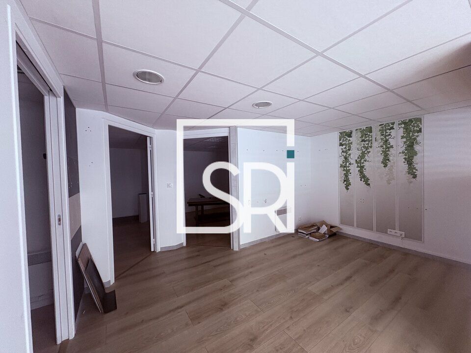 Location bureaux 70 m² non divisibles