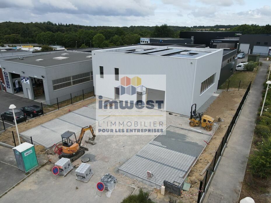 Location local d''activites 230 m² non divisibles