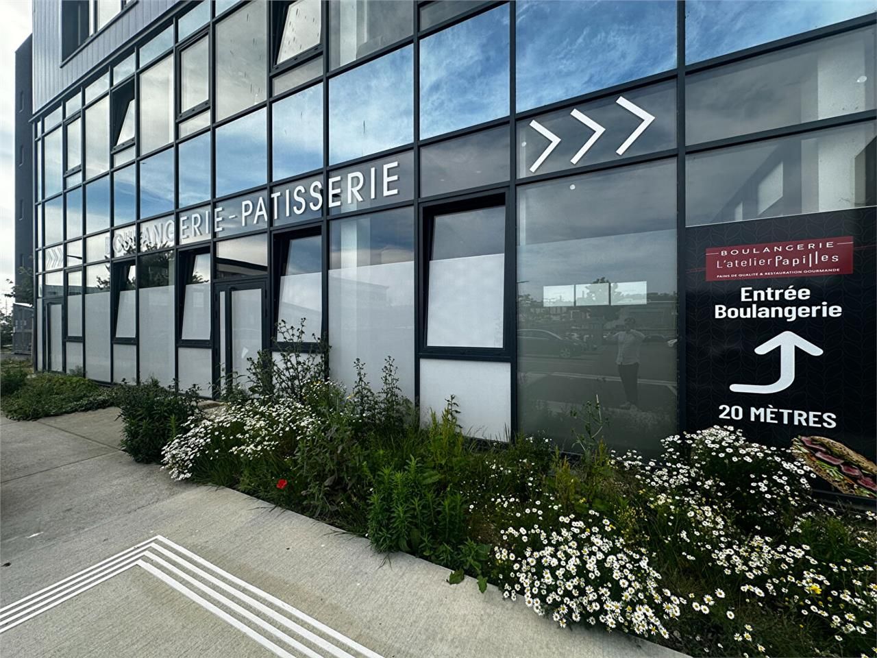 Location local commercial 200.00 m² à LE HAVRE