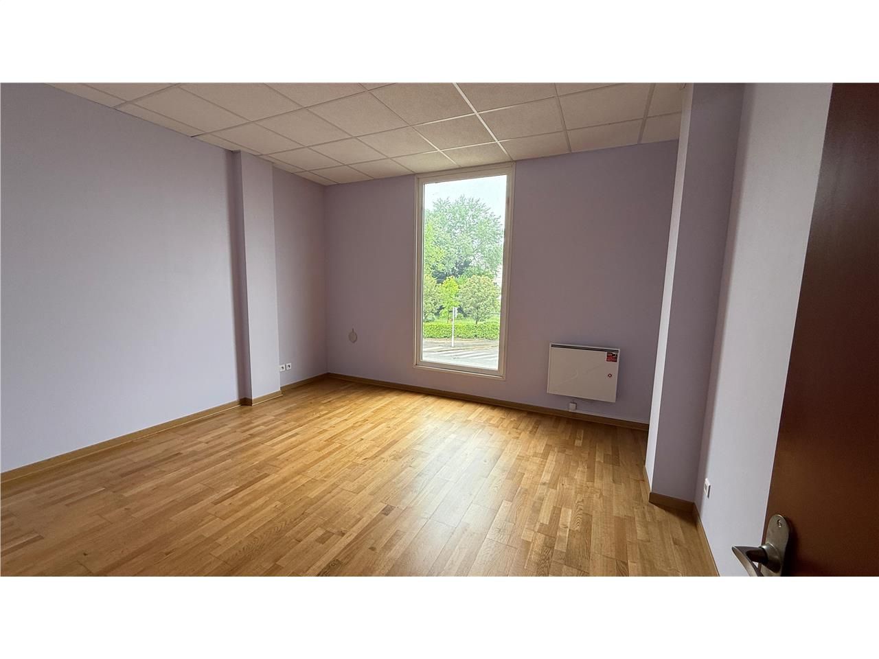 Location bureaux 24 m² non divisibles