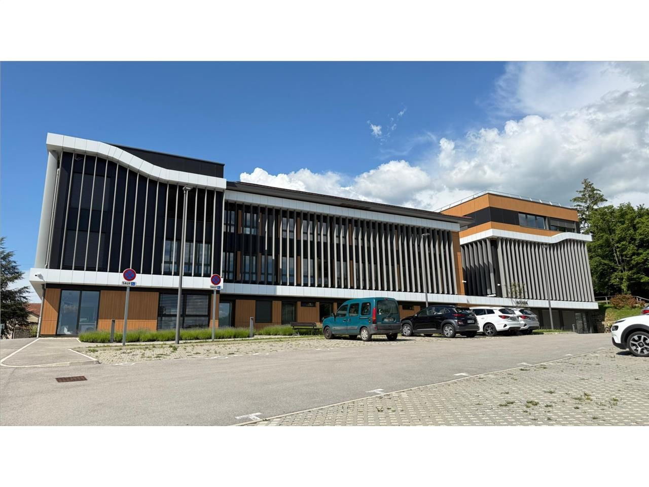 Location bureaux 130 m² non divisibles