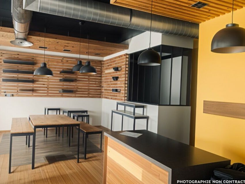 A LOUER LOCAL COMMERCIAL  ANNECY 