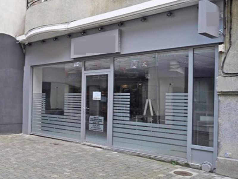 Location local commercial 80 m² non divisibles