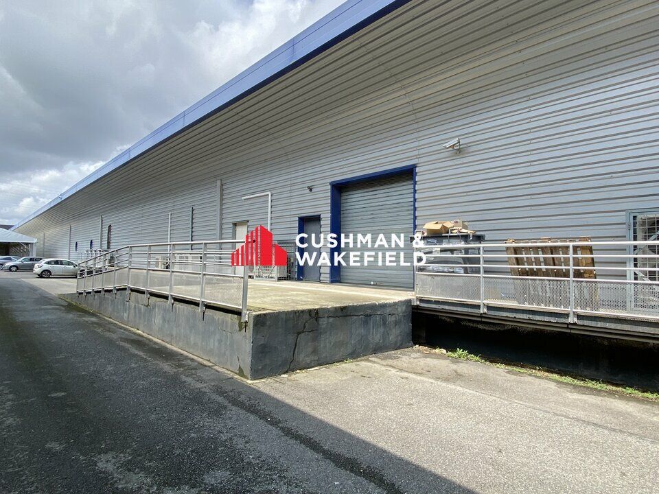 Location activité/entrepôt - 380 m²