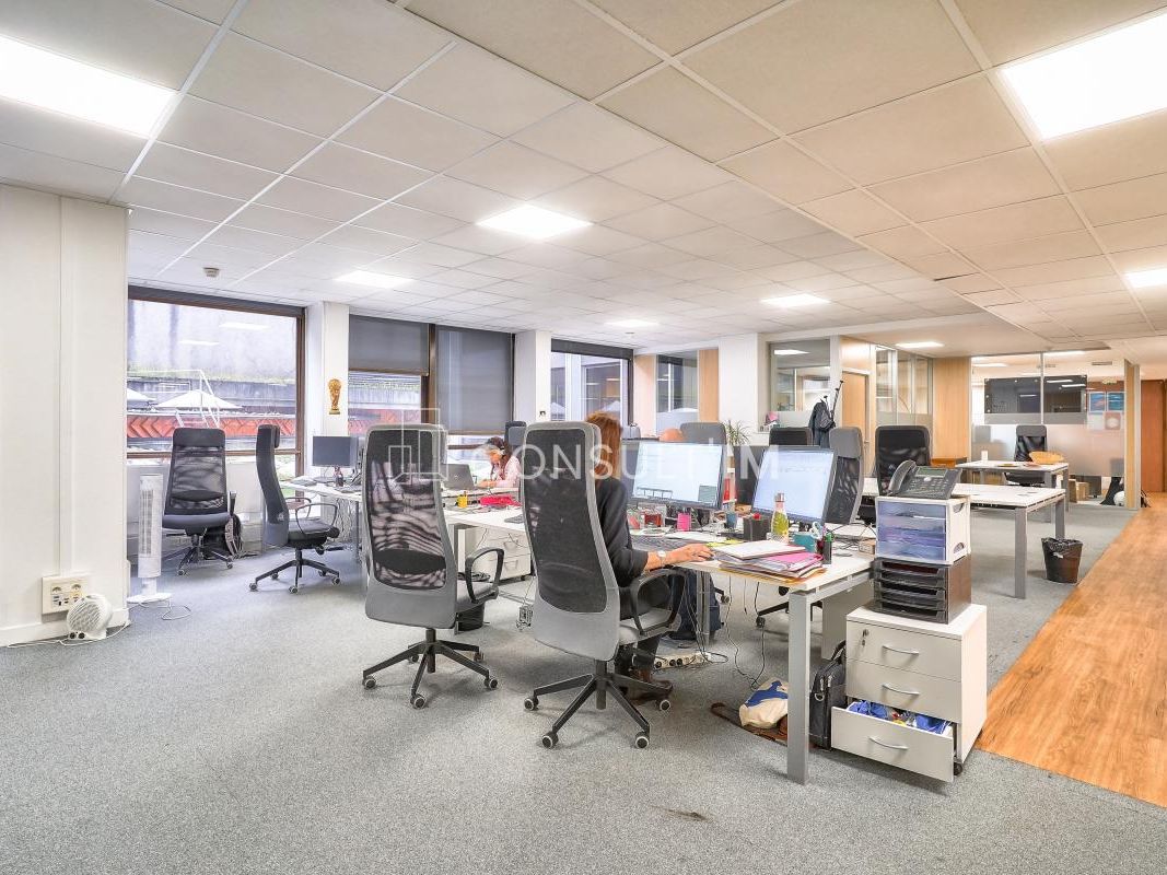 Location bureaux 633 m² non divisibles