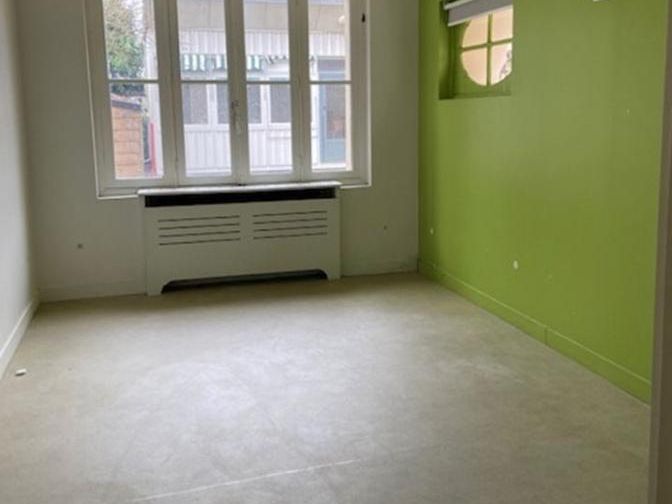 Location bureaux 127 m² non divisibles