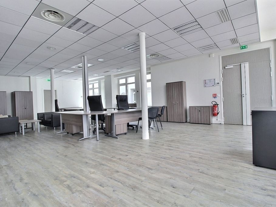 Location bureaux 270 m² non divisibles