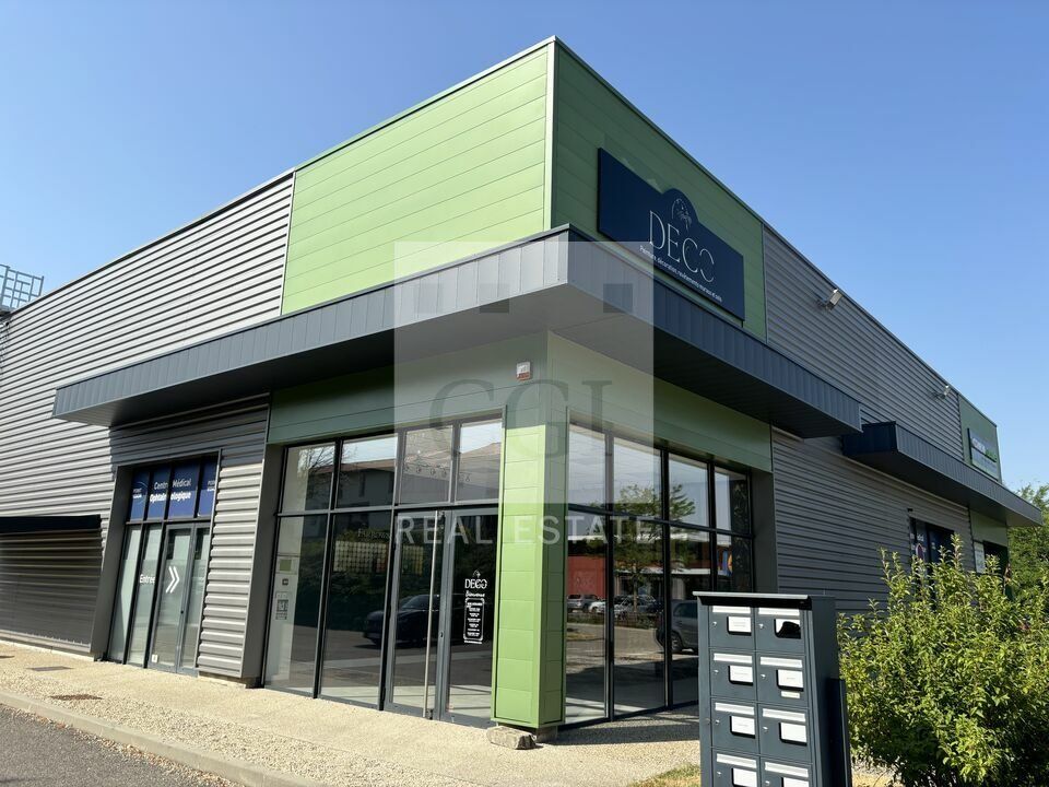 Location local commercial 91 m² non divisibles