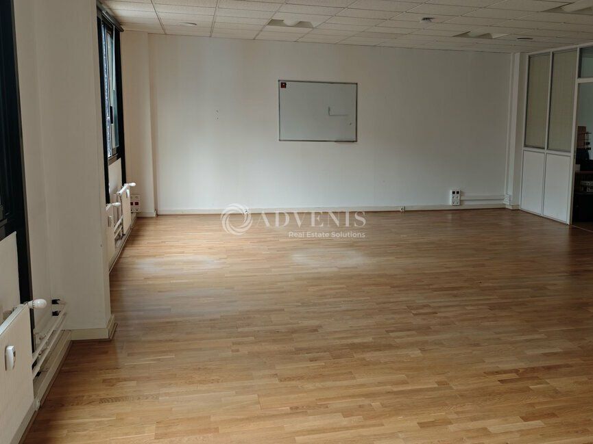 Bureaux d'environ 105 m² à vendre, en centre ville de Joué les Tours