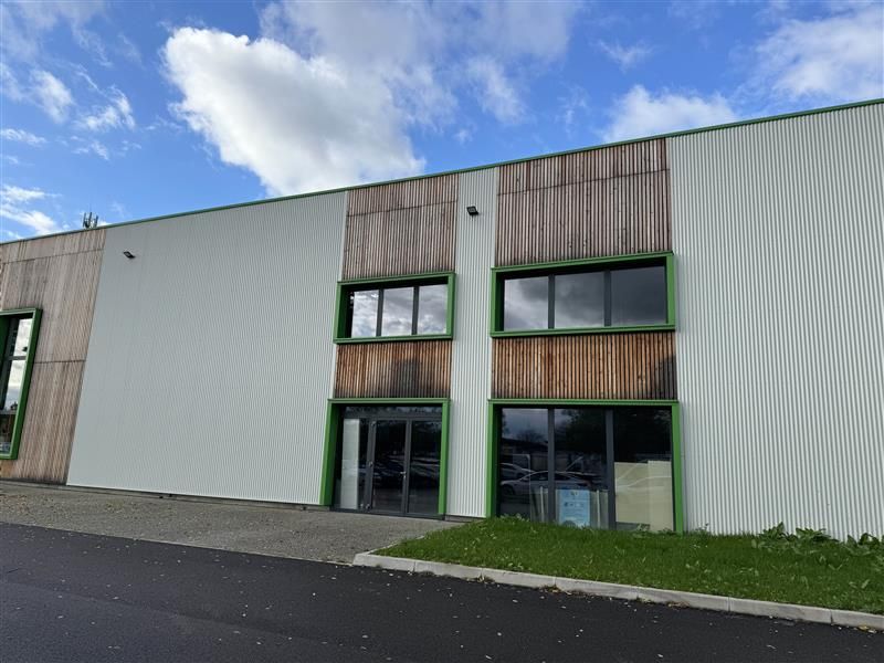 Location bureaux 2680 m² divisibles à partir de 300 m²