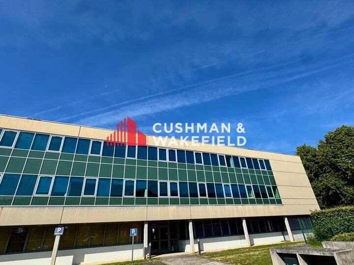 Location bureaux 1934 m² non divisibles