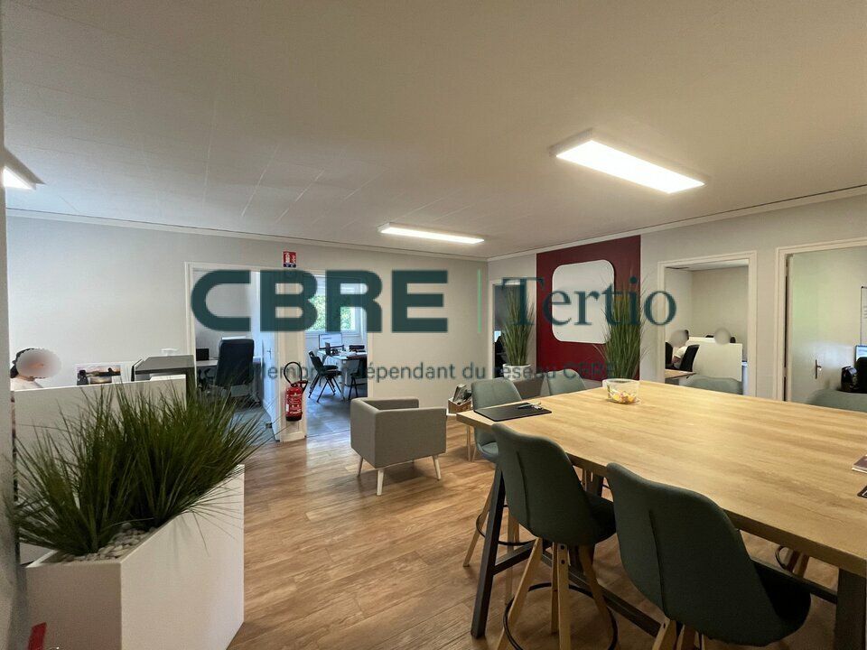 Location bureaux 135 m² non divisibles