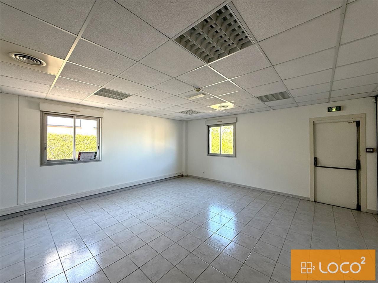 Vente local 862.00 m² à MONDOUZIL