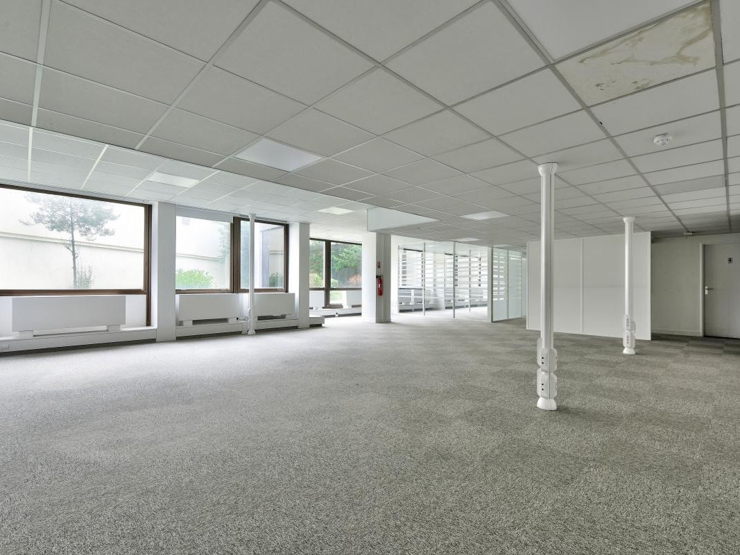 Location bureaux 1003 m² divisibles à partir de 370 m²