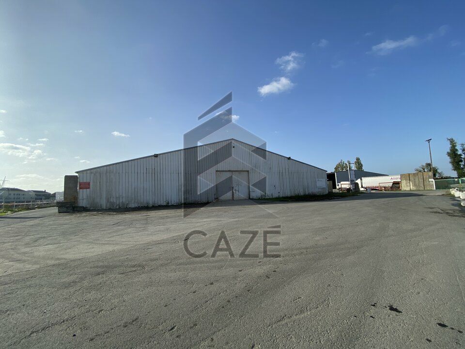 Location local d''activites 400 m² non divisibles