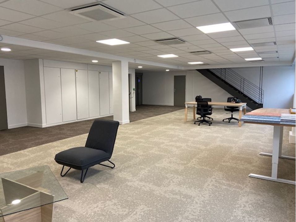 Vente bureaux 1169 m² non divisibles