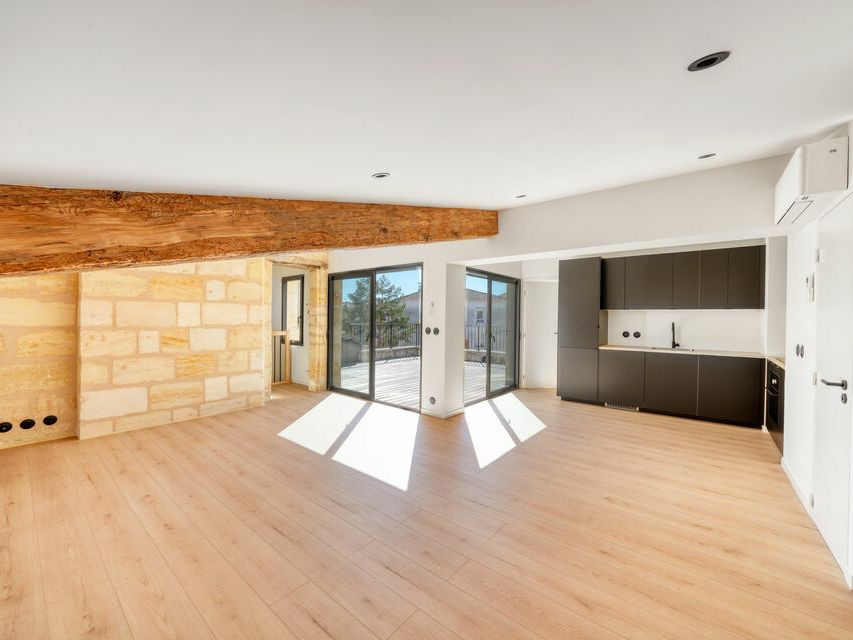 À LOUER – Bureaux avec rooftop – Rue Fondaudège, Bordeaux