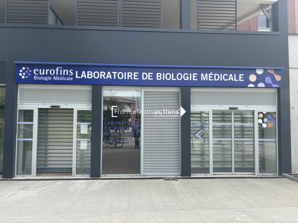 Location local commercial 162 m² non divisibles