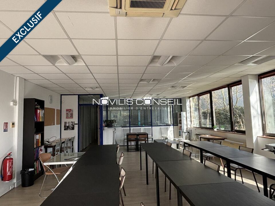 Vente bureaux 178 m² non divisibles