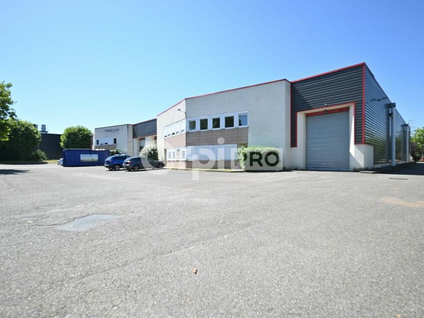 Location local d''activites 370 m² non divisibles