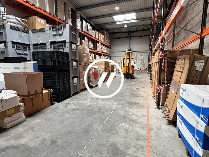 Location local d''activites 522 m² non divisibles