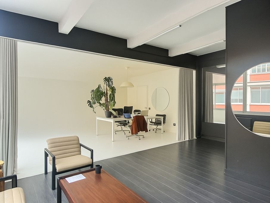 Location bureaux 120 m² divisibles à partir de 60 m²