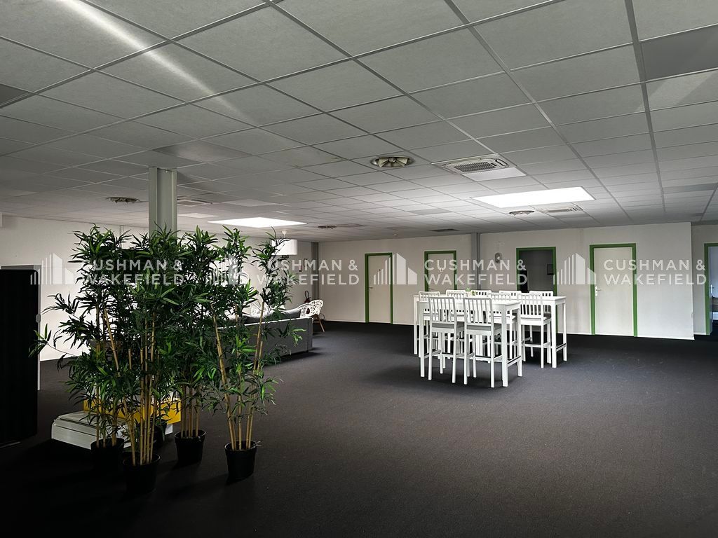Location bureaux 385 m² non divisibles