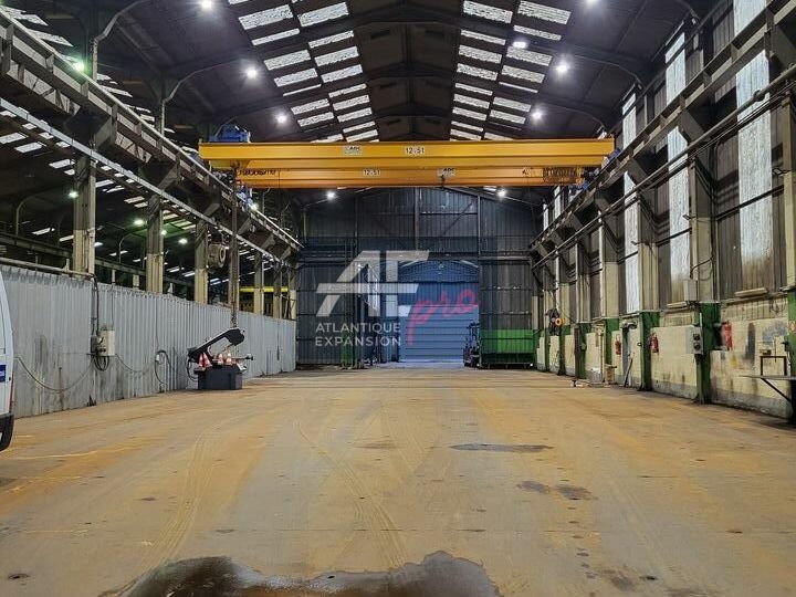 Vente local d''activites 3140 m² non divisibles