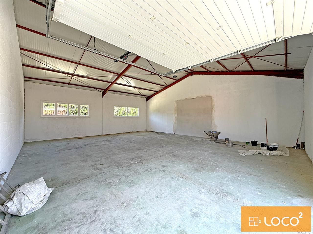 Location local 116.00 m² à DREMIL LAFAGE