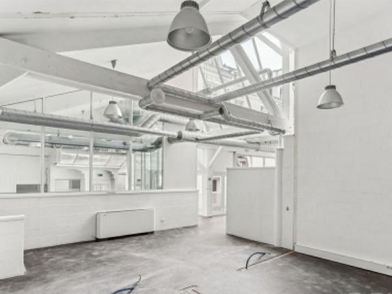 Location bureaux 243 m² non divisibles