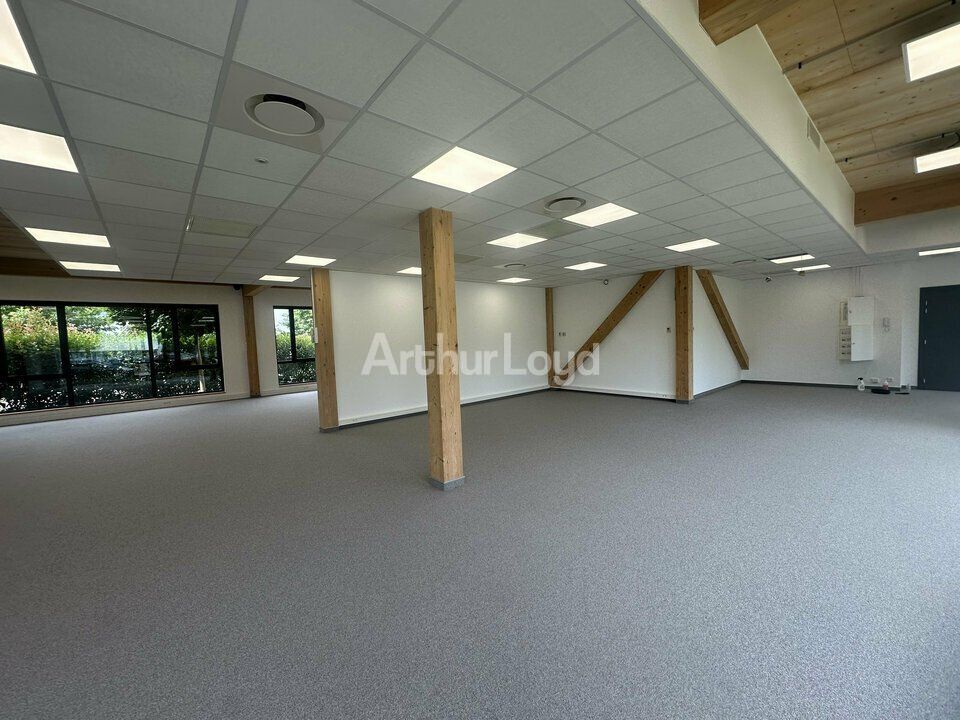 À LOUER – BUREAUX LUMINEUX RDC YWOOD SCHILTIGHEIM (EEE)