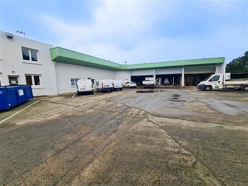 Vente local d''activites 650 m² non divisibles