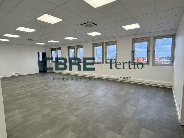 Location bureaux 446 m² divisibles à partir de 150 m²