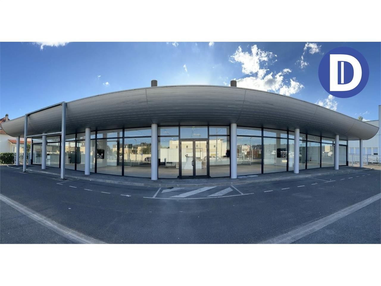 Location commerces 1466.00 m² non divisibles