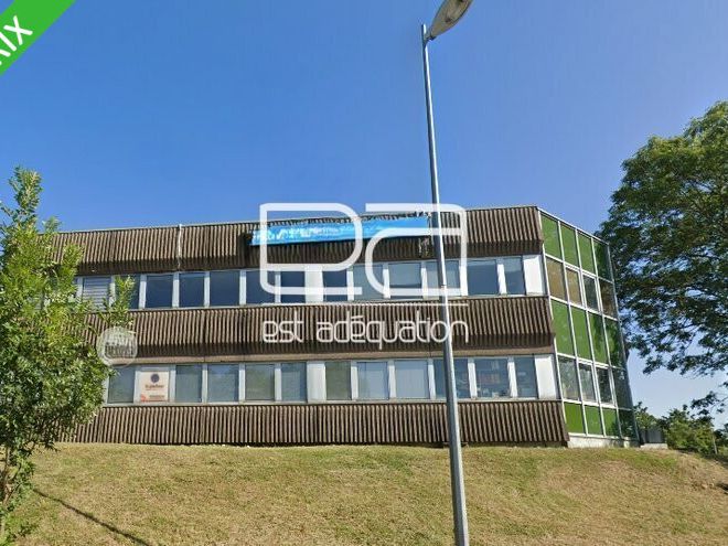 Location bureaux 92 m² non divisibles