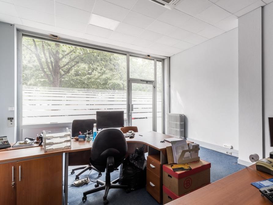 Location local commercial 62 m² non divisibles