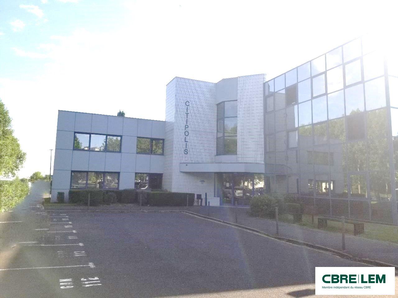 Location bureaux 74 m² non divisibles