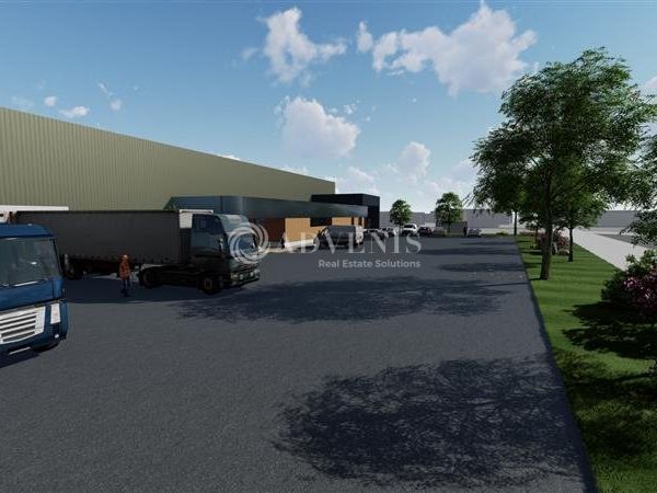 Location local d''activites 4000 m² non divisibles