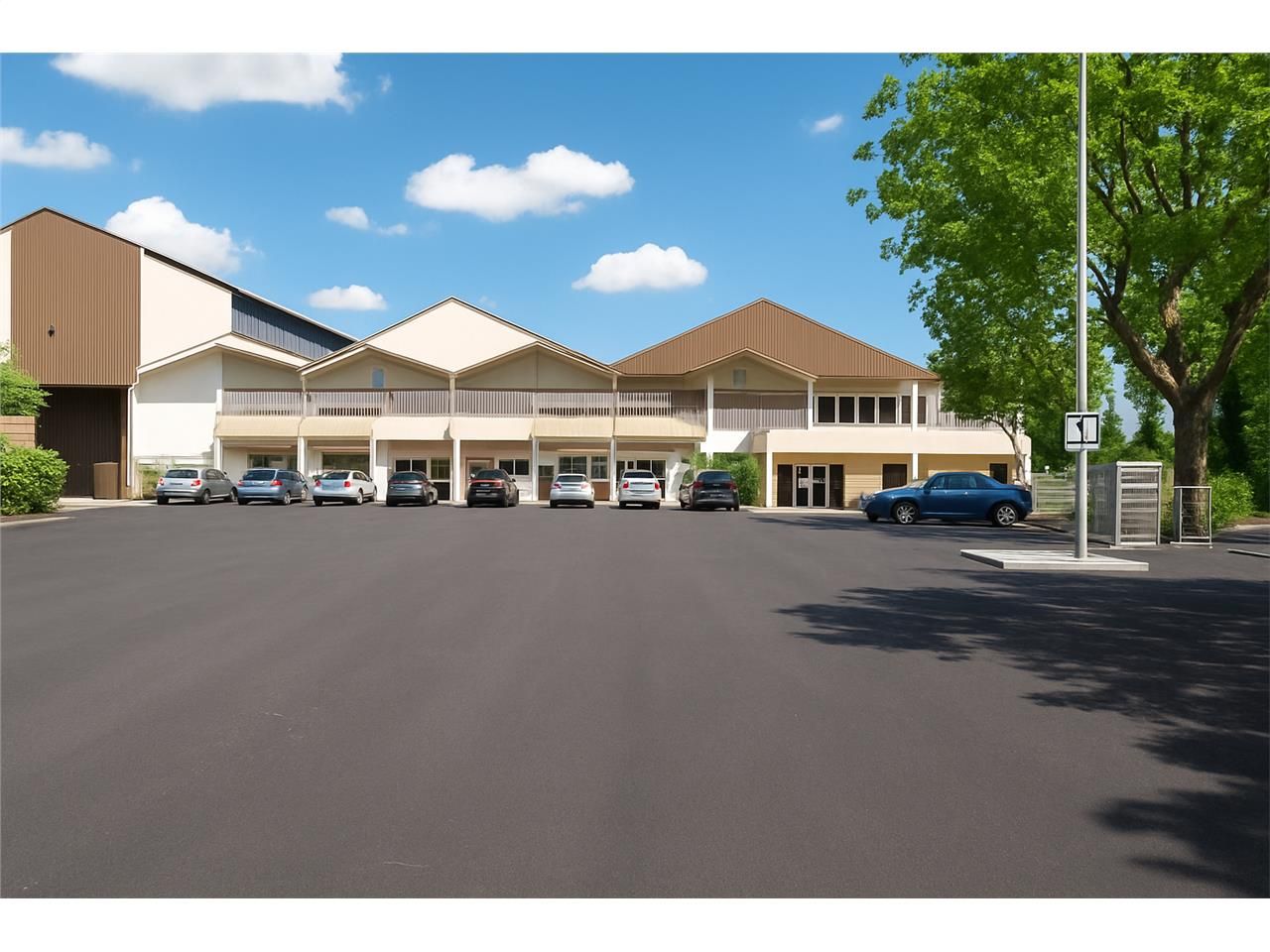 Location local 2115.00 m² à BORDEAUX